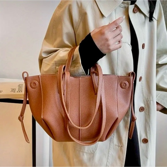 Boho Chic Tan Faux Leather Tote 👜 - Picture 3 of 9